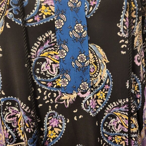 Style & Co. Women's Paisley Black, Blue & Lavender Size 3X Blouse w/ Tassels - Picture 3 of 9